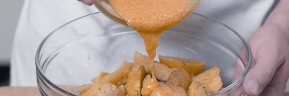 салат из картофеля и копченой курицы