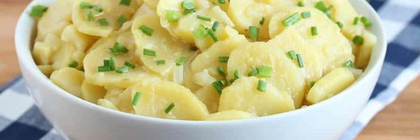 Салат из картофеля и лука