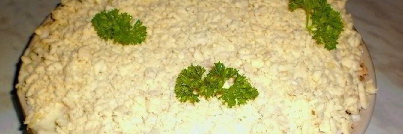 Салат из картофеля с копченой горбушей