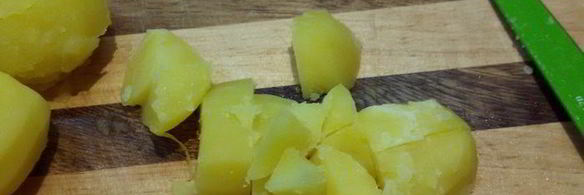 салат из картофеля с оливками