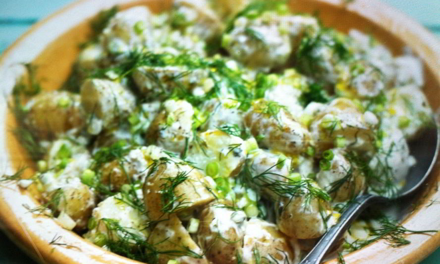 Рецепт салата из молодой картошки с укропной заправкой