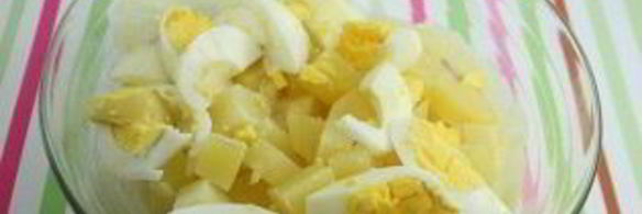 салат картофельный с яйцом