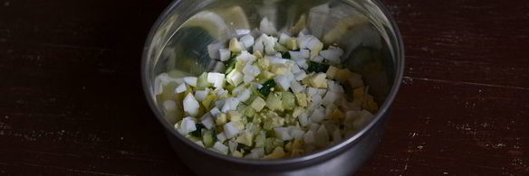 салат с картофелем и морской капустой