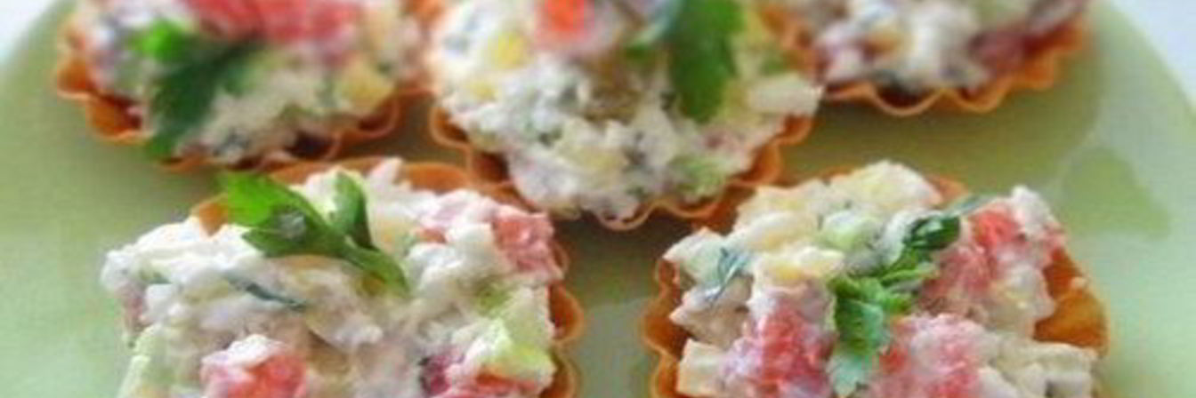 Салат с картофелем и слабосоленой семгой