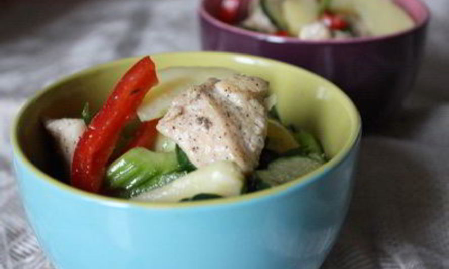 Рецепт салата с молодым картофелем и курицей