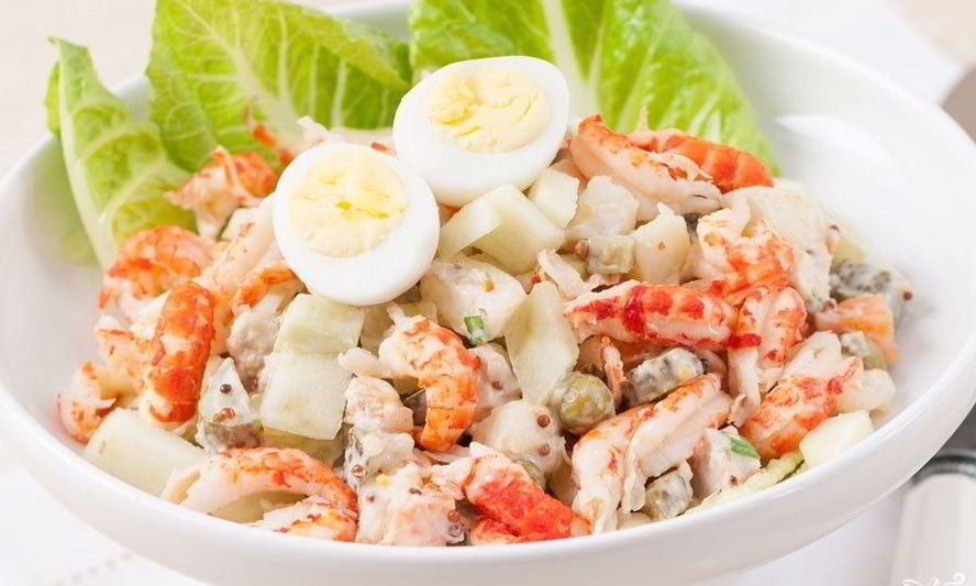 Рецепт салата оливье с раковыми шейками