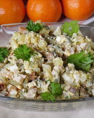 Салат Боярский с курицей и грибами