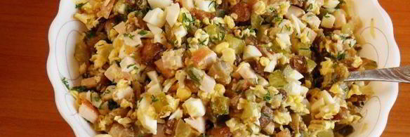 салат боярский с курицей и грибами