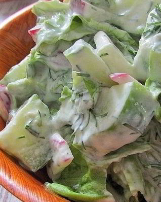 Салат из авокадо и редиса