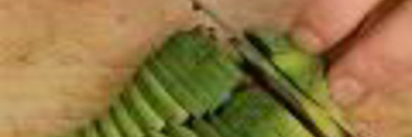 салат из брокколи с чечевицей