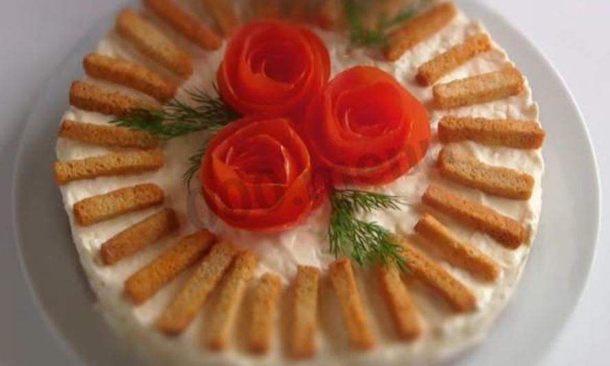 Рецепт салата из крабовых палочек крабовая слойка