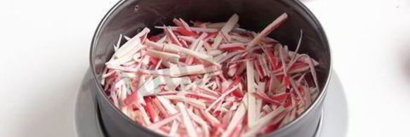 салат из крабовых палочек крабовая слойка