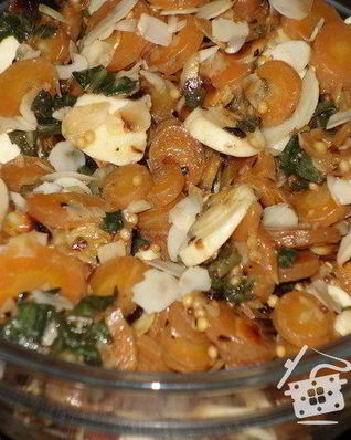 Салат из молодой моркови и моцареллы