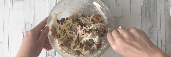 салат курица с фасолью и грибами