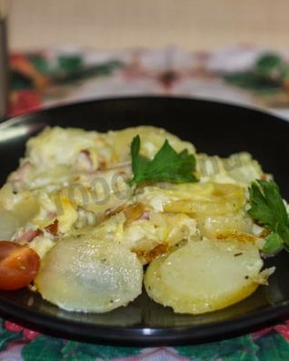 Картошка под шубой в духовке