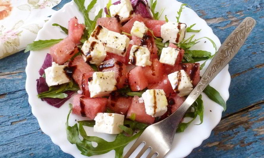 Рецепт салата с арбузом и овечьим сыром