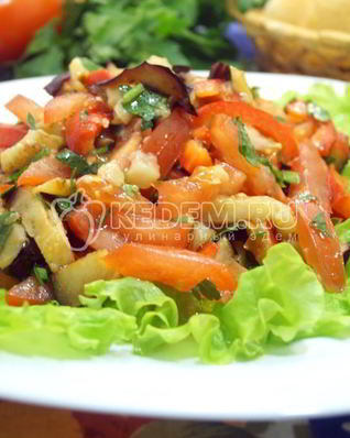 Салат с баклажанами Летний восторг