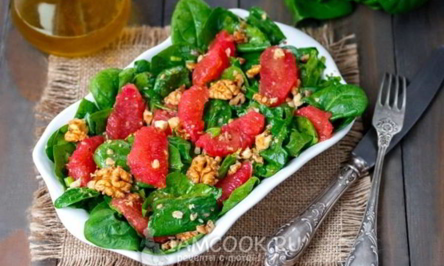 Рецепт салата с грейпфрутом, орехами и шпинатом