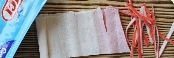 салат с крабовыми палочками и ананасом