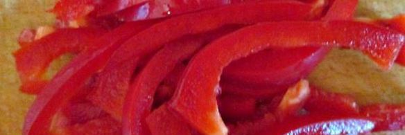 салат с креветками и фунчозой