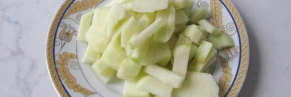 салат с зеленой редькой и зеленым яблоком