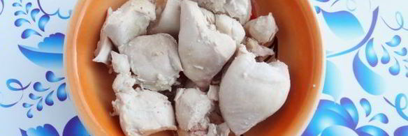 салат столичный с курицей и солеными огурцами