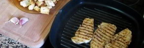 салат цезарь с курицей