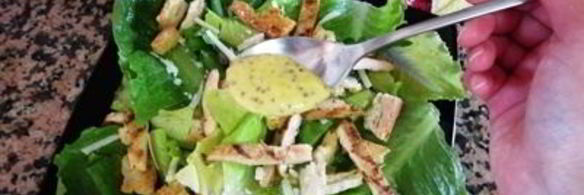 салат цезарь с курицей