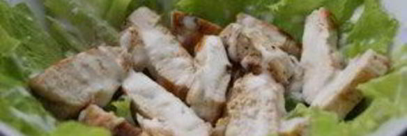 цезарь с курицей и сухариками