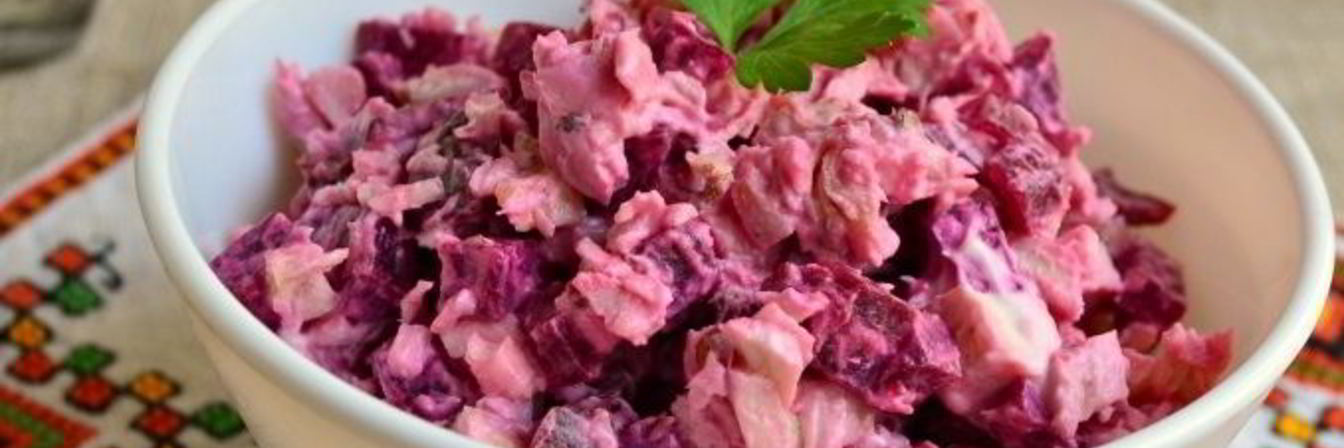 Свекольный салат с курицей