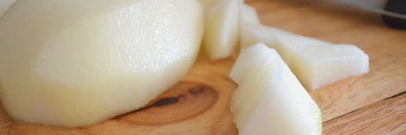 свежий летний салат с фетой и огурцом