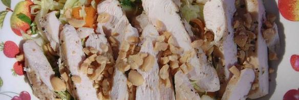 вьетнамский салат с курицей и арахисом