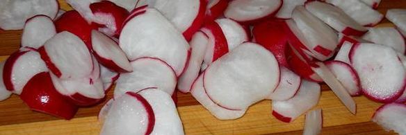 зеленый салат со щавелем