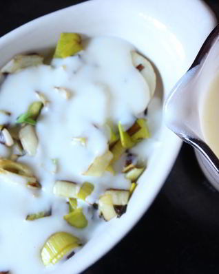 Соус молочный