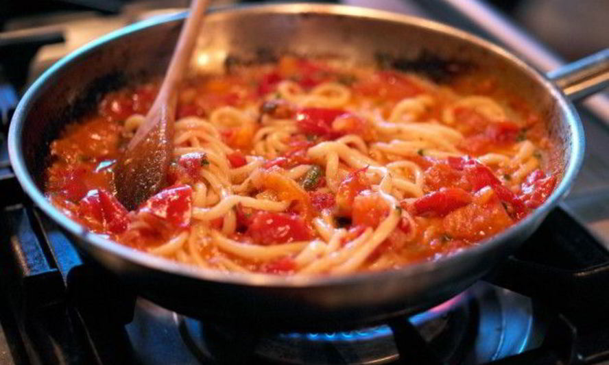 Рецепт томатного соуса для пасты и пиццы