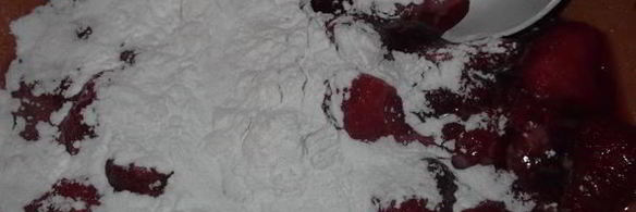 ягодный крем-соус