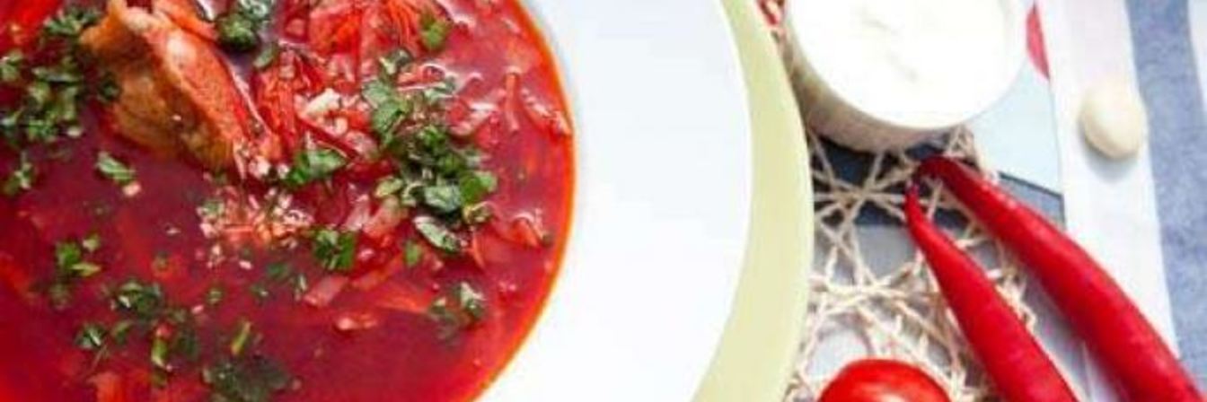 Борщ с копченостями