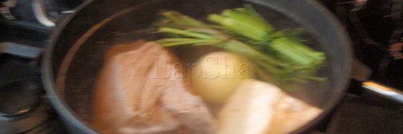 борщ с копчеными ребрышками