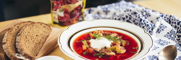 борщ с шампиньонами и кабачками