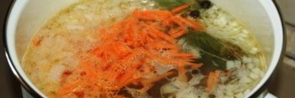 летний борщ без свеклы с помидорами