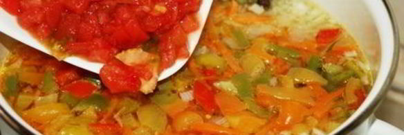 летний борщ без свеклы с помидорами