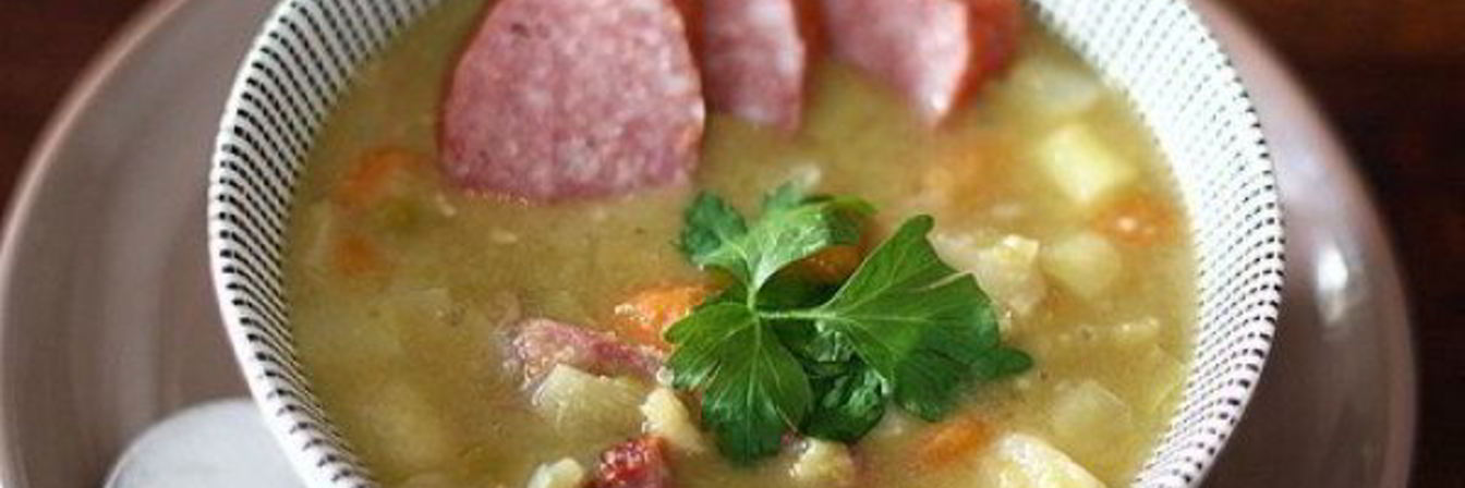 Гороховый суп с колбасой