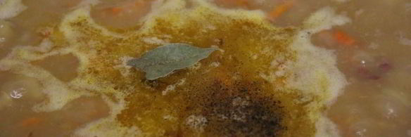 гороховый суп с копченой колбасой