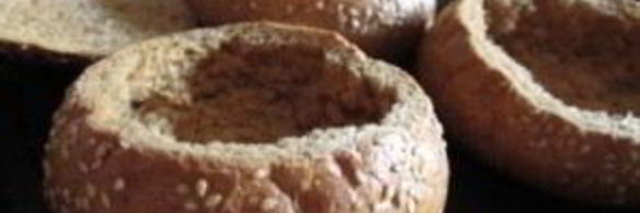 картофельный суп в хлебе