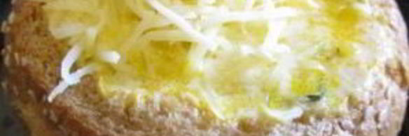 картофельный суп в хлебе