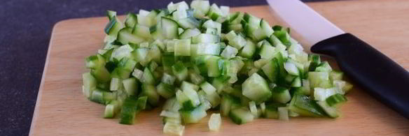 окрошка на кефире с колбасой