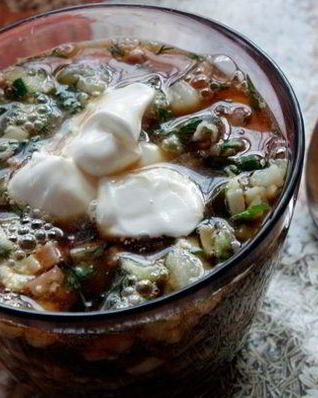 Окрошка на квасе с колбасой