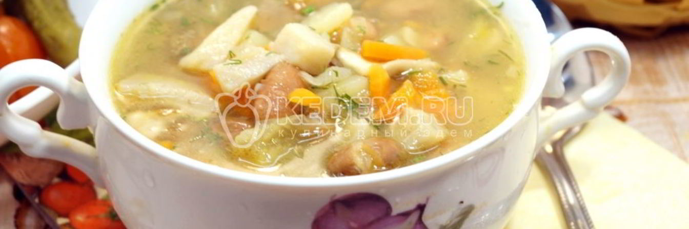 Постный суп с фасолью и грибами