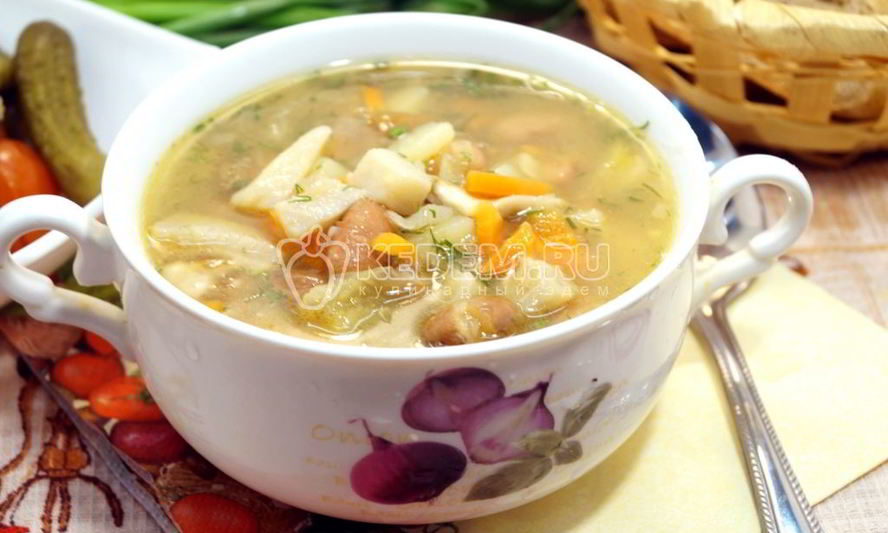 Рецепт постного супа с фасолью и грибами