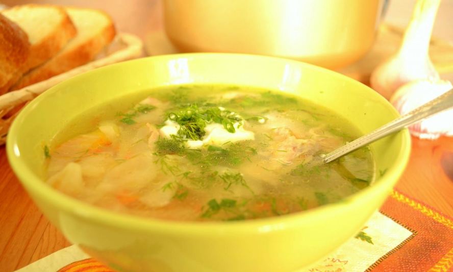 Рецепт щей из квашеной капусты с картошкой в мультиварке